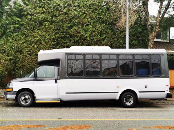 Seattle (Vancouver) Private Transfer in a (Mini Bus) One Way